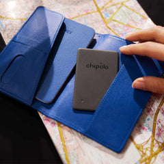 CHC21RGYRFREN Card Spot (Works with the Apple Find My Network) Almost Black