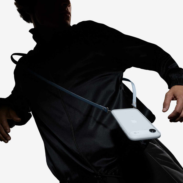 Apple Crossbody Strap Black