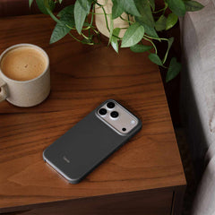 Beats by Dre Case with MagSafe and Camera Control Granite Gray for iPhone 17 Pro Max