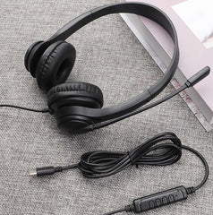 Bulk Packaging Stereo Boom Wired Headphones with Mic and USB-C Connector Black in Bulk
