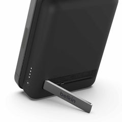 Belkin BoostCharge Wireless Power Bank 5.000 mAh with Stand Black