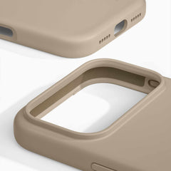Ideal of Sweden Silicone MagSafe Case Beige for iPhone 17 Pro