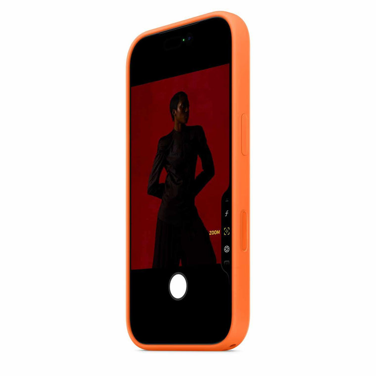 MGFE4ZMA Silicone Case with MagSafe iPhone 17 Pro Orange